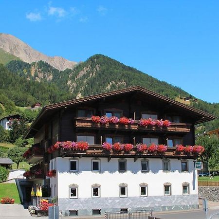 Gasthof Pension Rose Virgen Exterior foto