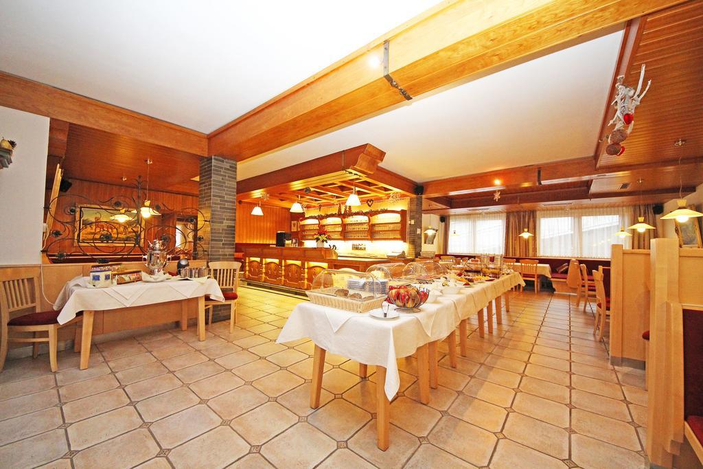 Gasthof Pension Rose Virgen Exterior foto