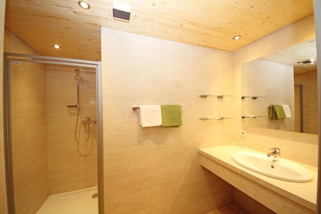 Gasthof Pension Rose Virgen Exterior foto