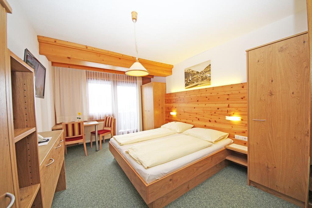 Gasthof Pension Rose Virgen Exterior foto