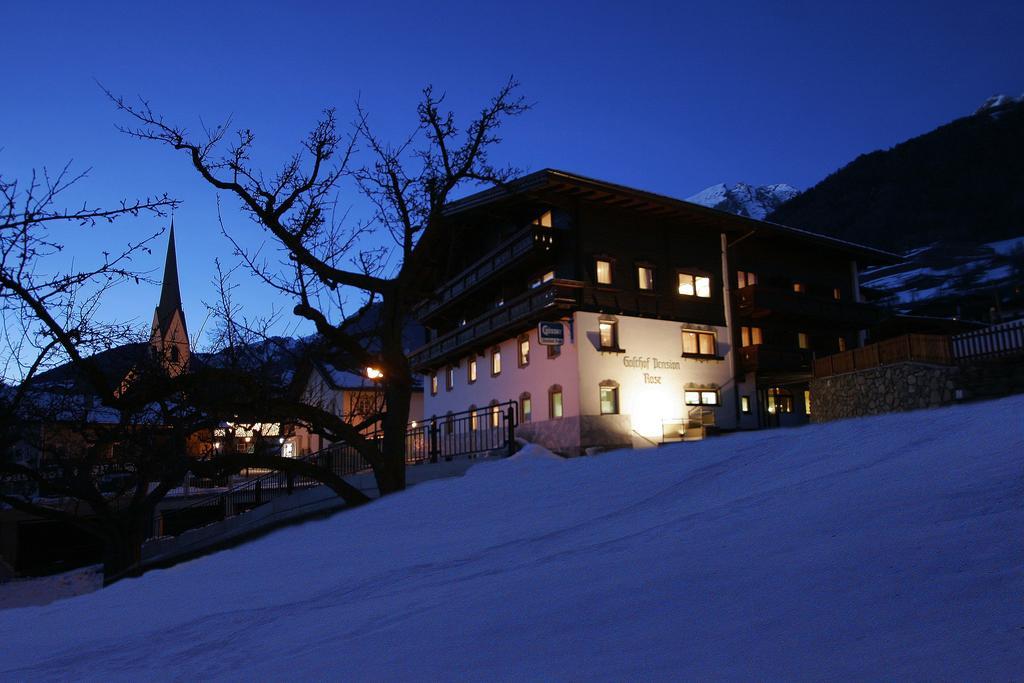 Gasthof Pension Rose Virgen Exterior foto